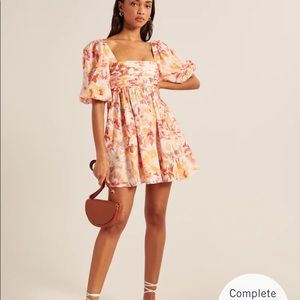 NWT Floral Abercrombie Ruched Bodice Puff Sleeve Mini Dress